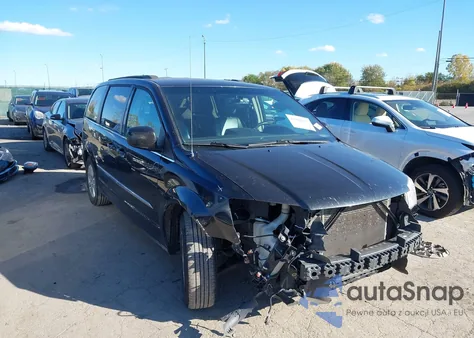 2015 Chrysler Town & Country Touring из США, поврежденный, VIN 2C4RC1BG4FR619309